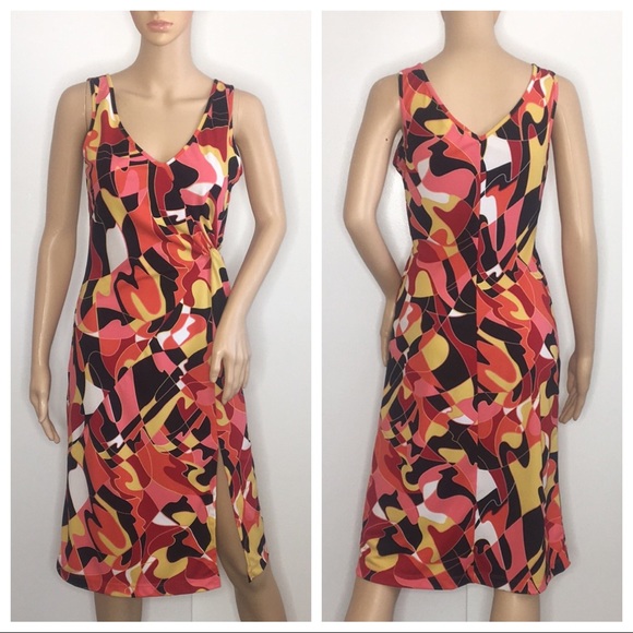 BCBG Dresses & Skirts - ⭐️ 4/$25 BCBG Multi Colored V Neck Midi